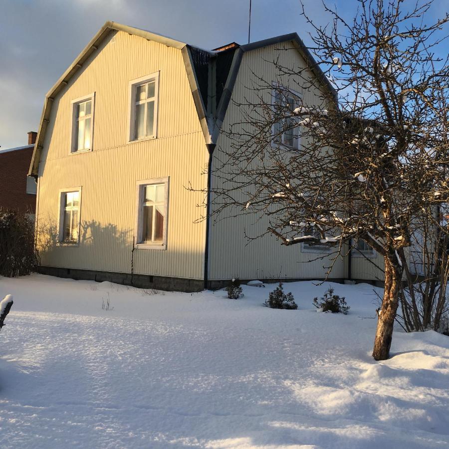 Krylbo Parkgatan Villa מראה חיצוני תמונה